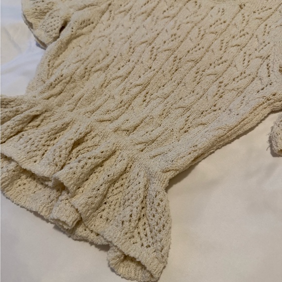 Zara Beige Knit Sweater with Ruffles - Picture 2 of 7
